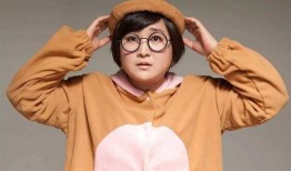 娱乐圈吃瓜文怎么写女主,瓜田里的璀璨女主角